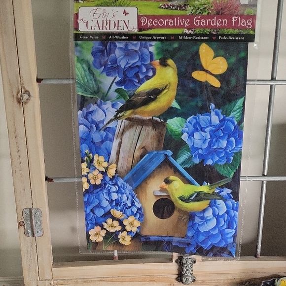Decorative Garden Flag with Birds and Flowers - Picture 3 of 3